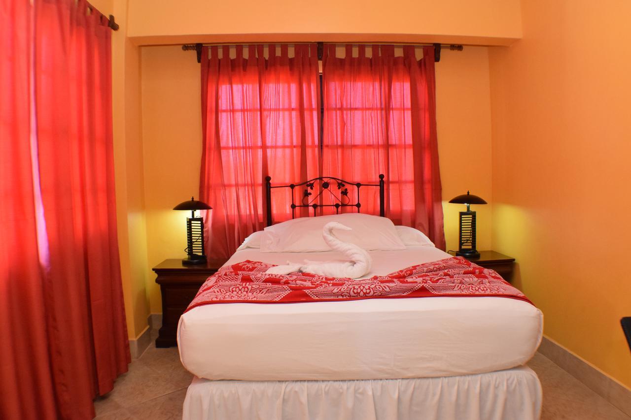 Martha'S Guesthouse San Ignacio Habitación foto