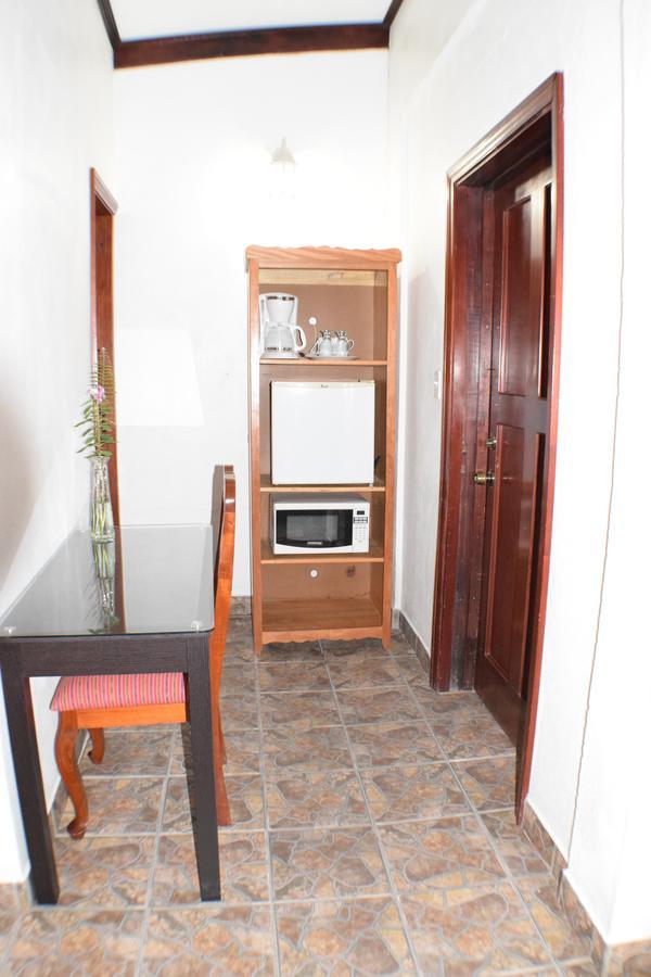 Martha'S Guesthouse San Ignacio Habitación foto